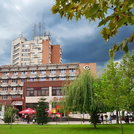 Hotel Gorj Târgu Jiu エクステリア 写真