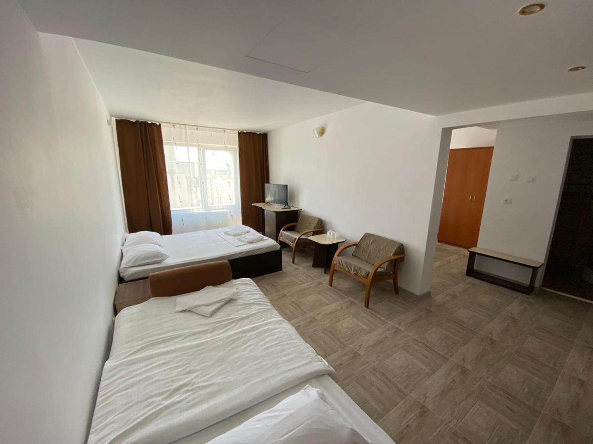 Hotel Gorj Târgu Jiu エクステリア 写真