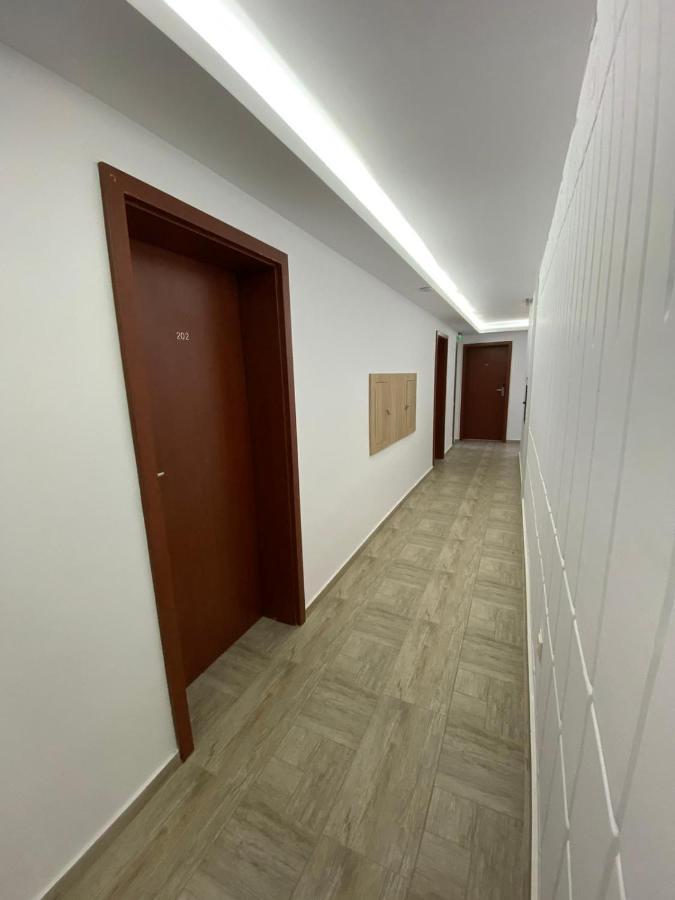 Hotel Gorj Târgu Jiu エクステリア 写真