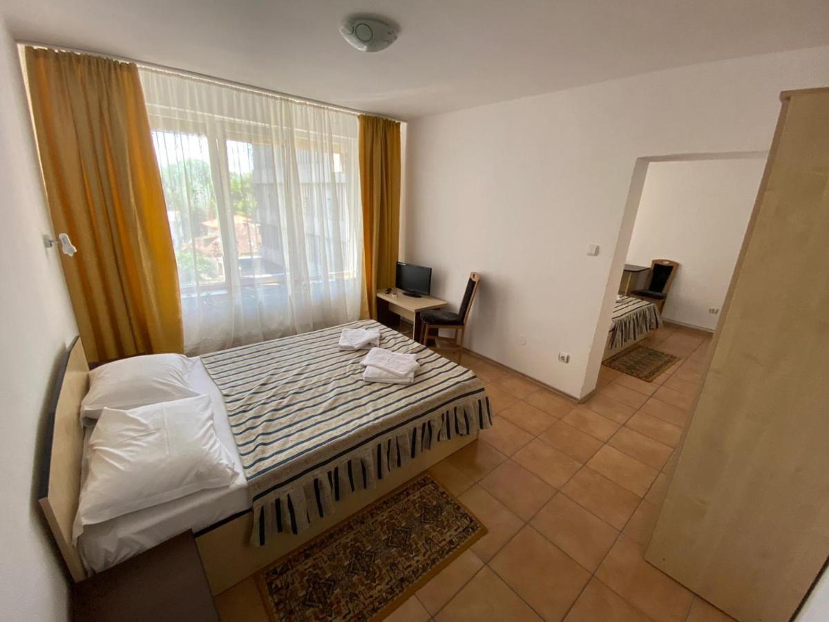 Hotel Gorj Târgu Jiu エクステリア 写真