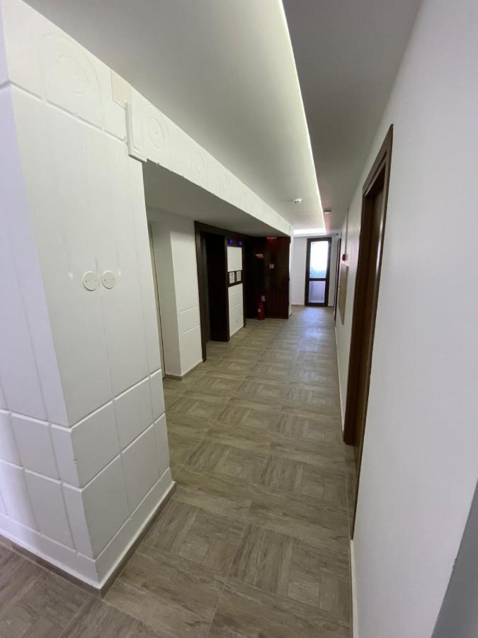 Hotel Gorj Târgu Jiu エクステリア 写真